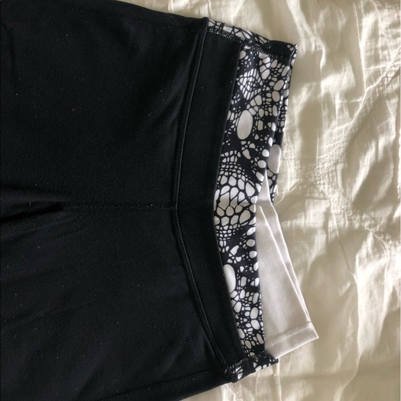 LULULEMON Astro Yoga Pant - Picture 3 of 3